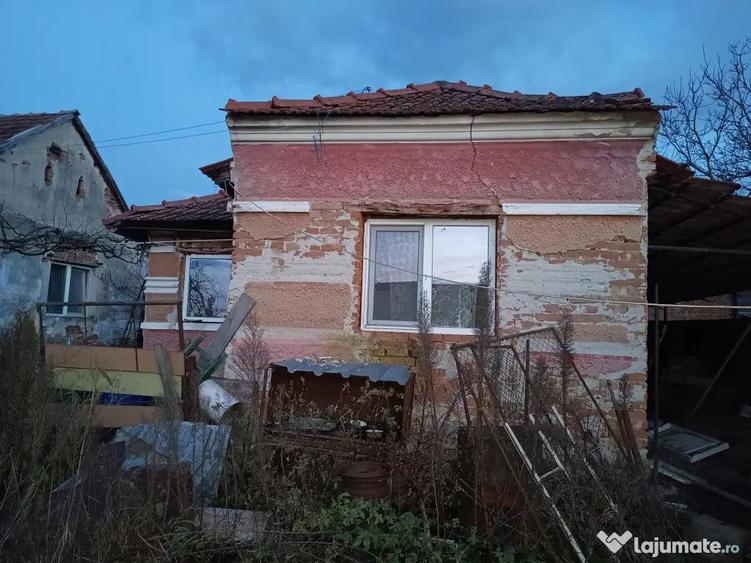 Vand casa ?i gradina - 6