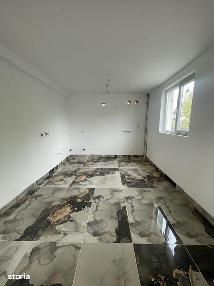 Casă cu 4 camere cu Teren 250 Mp în Clinceni