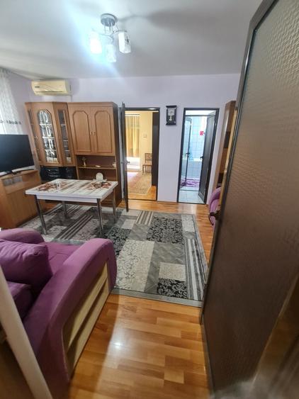 Inchiriez 2camere tiglina2 etaj4 cu 2balcoane - 1