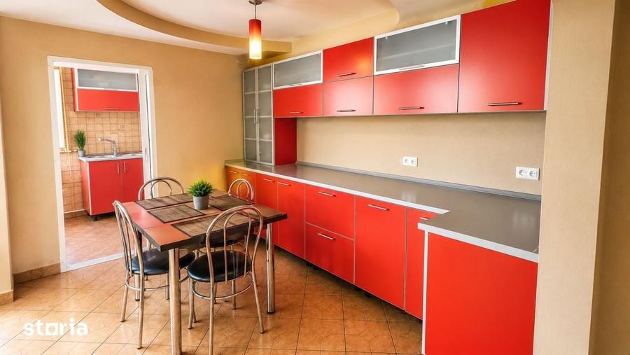 Apartament cu 3 camere decomandat în Găvana