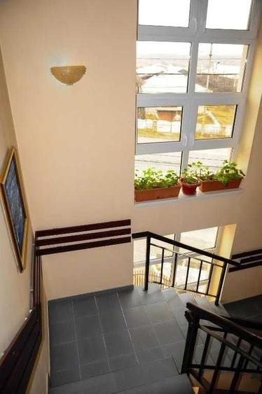 Casă cu 4 camere în Exterior Vest