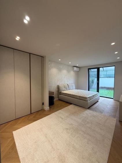 Apartament cu 4 camere în Iancu Nicolae