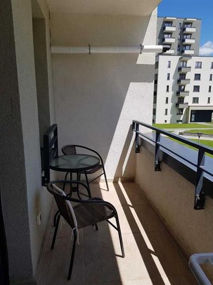 Apartament cu 2 camere decomandat, mobilat în Tractorul