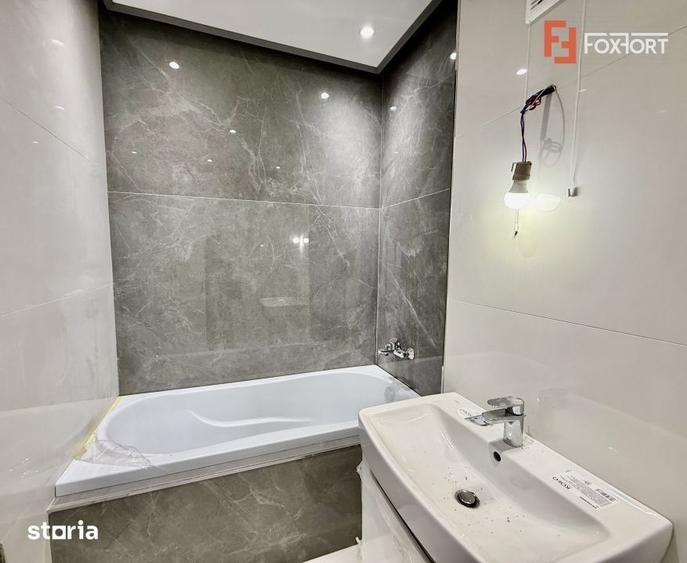 Apartament cu 3 camere în Torontalului