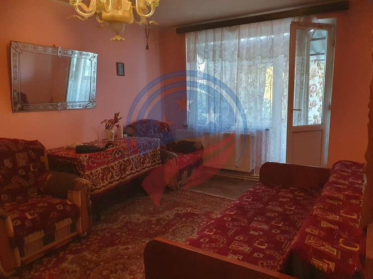 Apartament cu 2 camere semidecomandat în Brazda lui Novac