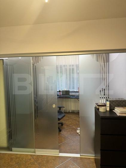 Apartament cu 4 camere decomandat, mobilat în Ultracentral