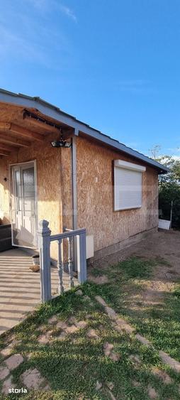 Casă cu 2 camere cu Teren 1000 Mp în Mihai Viteazu