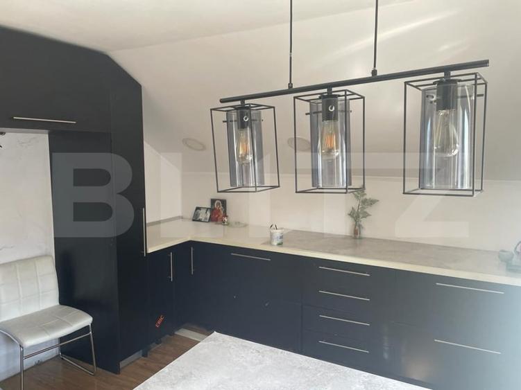 Spațiu comercial, de 190.39999389648 mp, în Central