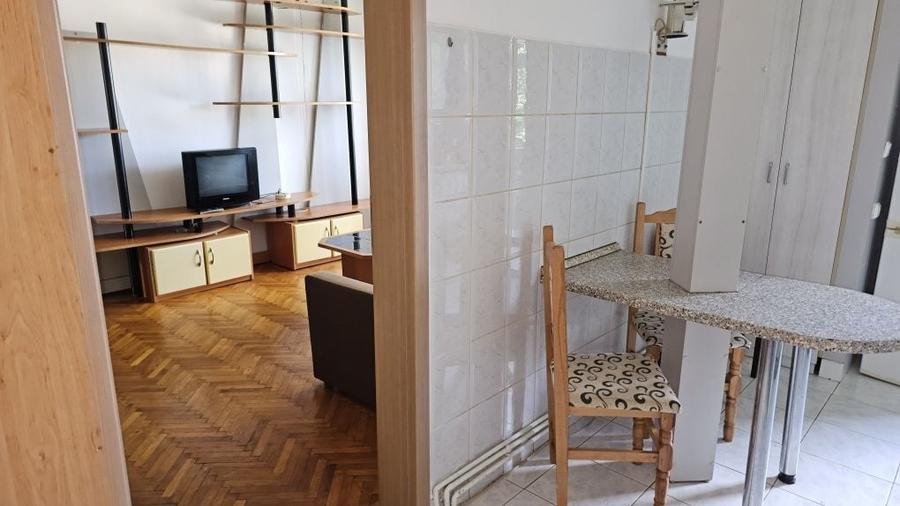 Apartament cu 2 camere decomandat în Astra