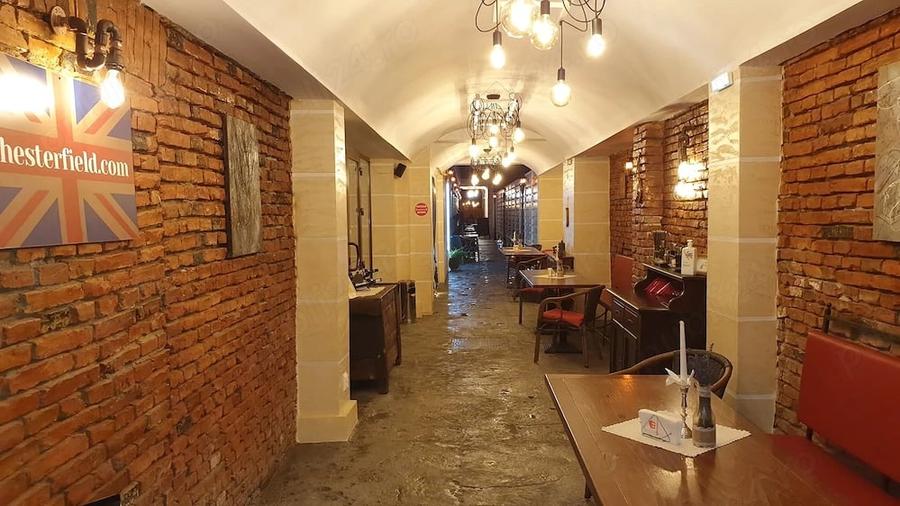 Spațiu comercial, de 400 mp, în Central