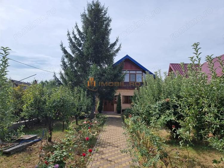 Casă cu Teren 800 Mp în Filiași