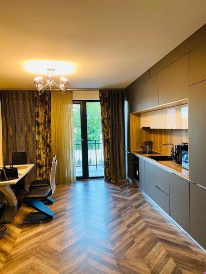 Apartament cu 3 camere decomandat în Calea Dumbrăvii