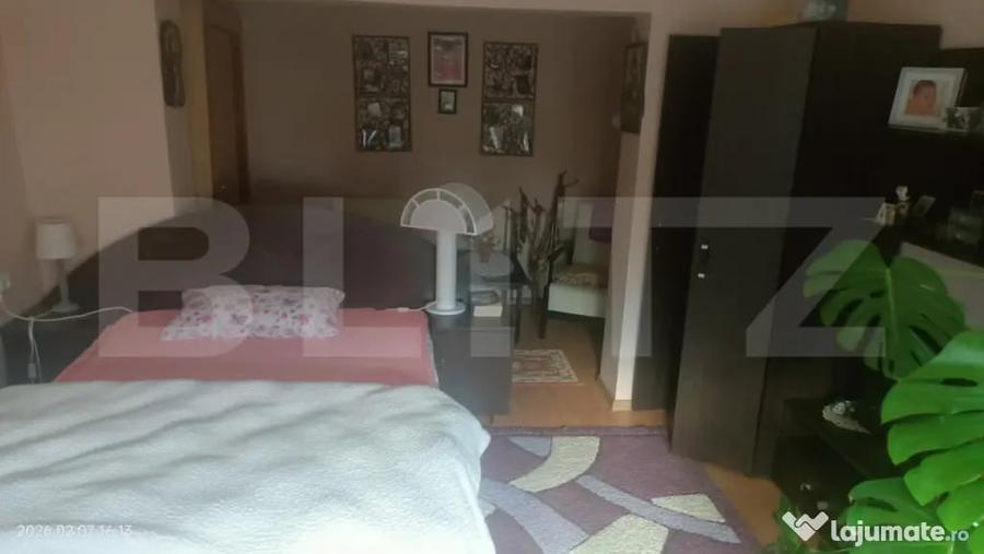 Casă cu 4 camere cu Teren 1900 Mp în Central