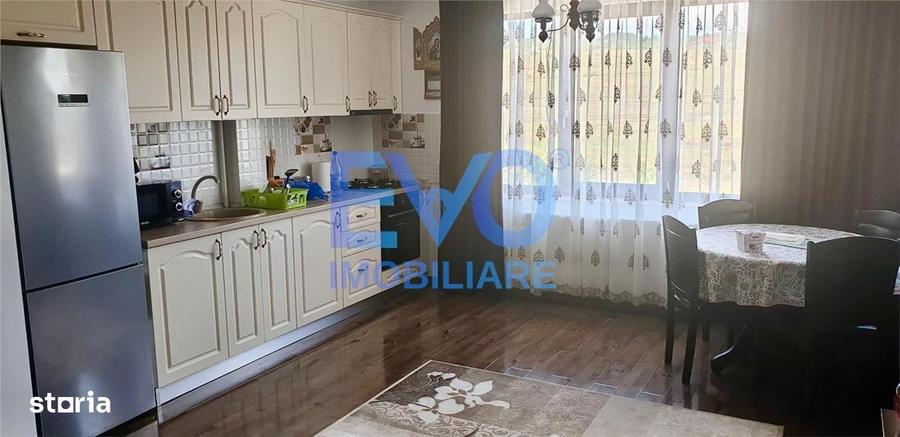 Apartament cu 3 camere în Valea Lupului