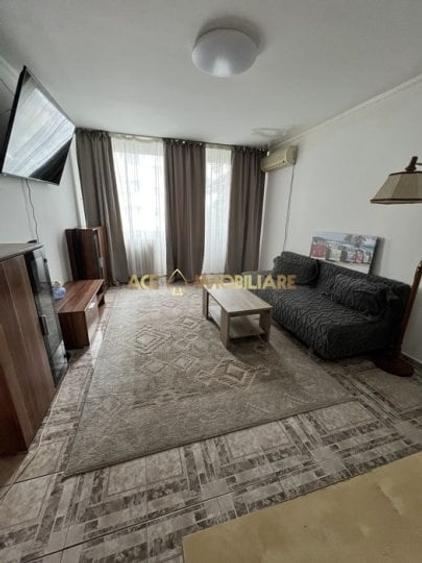 Apartament cu 3 camere decomandat, mobilat în Giurgiului