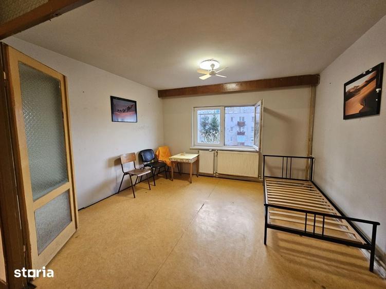 Apartament cu 3 camere decomandat în Mihai Eminescu