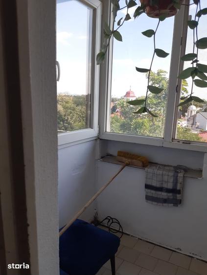 Apartament cu 2 camere decomandat în Viile Noi
