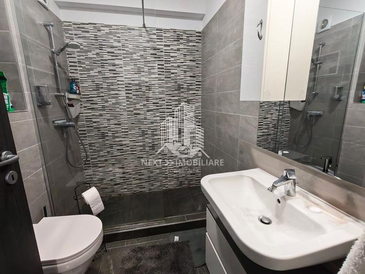 Apartament cu 2 camere decomandat, mobilat în Sud