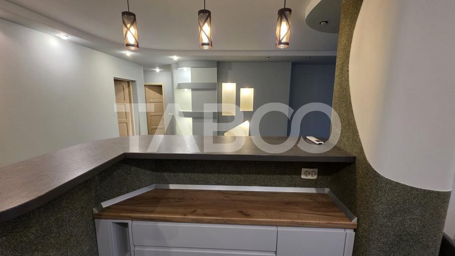 Apartament cu 4 camere decomandat, mobilat în Sebeș