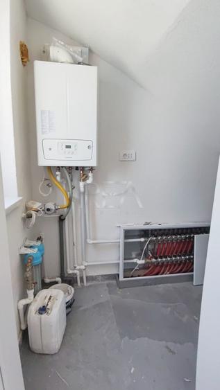 Casă individuală cu 4 camere cu Teren 420 Mp în Domnești