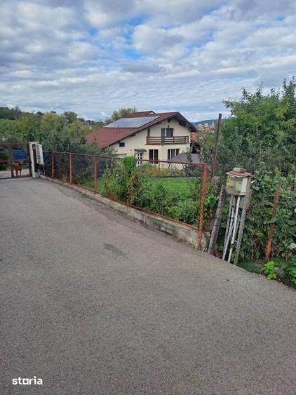 Teren de 646 mp, în Central