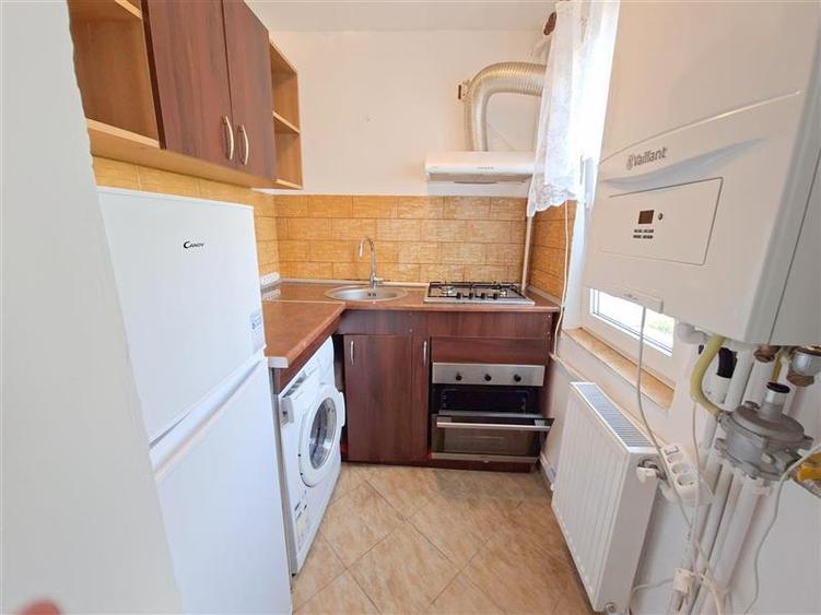 Apartament cu 2 camere nedecomandat, mobilat în Milcov