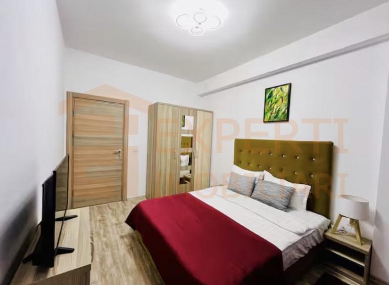 Apartament cu 3 camere semidecomandat, mobilat în Mamaia-Sat