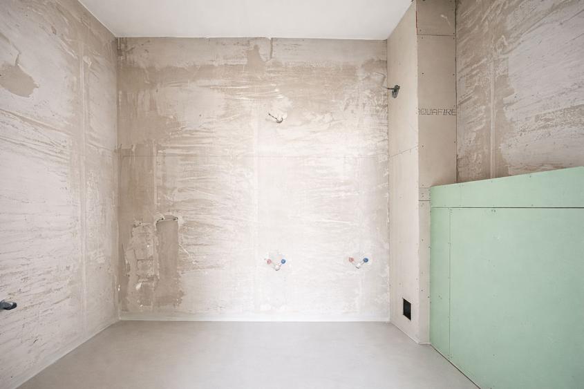 Apartament cu 3 camere decomandat în Delfinariu