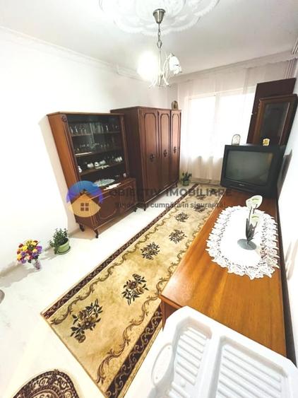 Apartament cu 4 camere decomandat, mobilat în Dărmănești