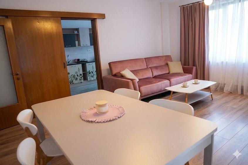 Apartament cu 3 camere decomandat în Băneasa