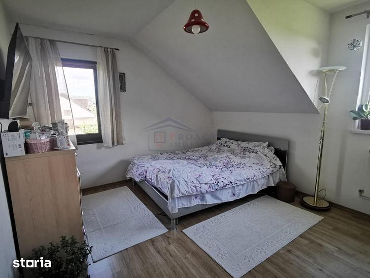 Casă cu 4 camere cu Teren 1000 Mp în Central