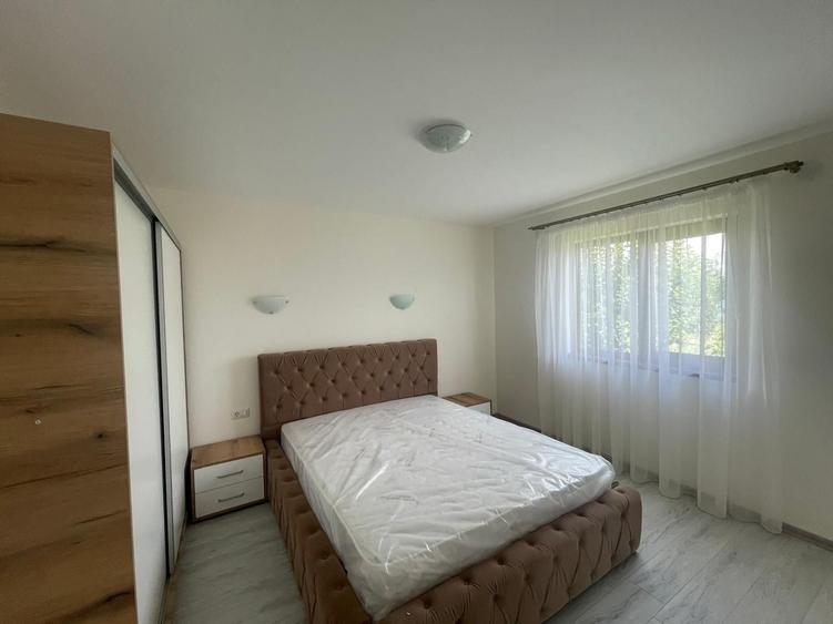Casă cu 2 camere cu Teren 700 Mp în Piscu