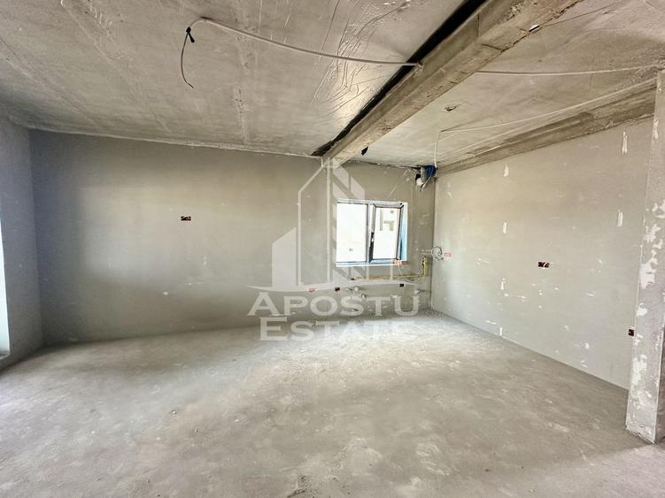 Duplex cu 4 camere cu Canalizare în Giroc
