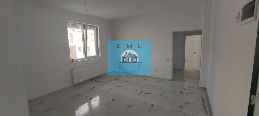Apartament cu 3 camere decomandat în Chiajna