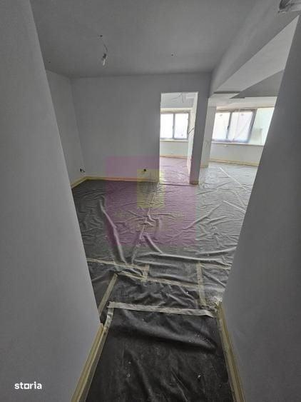 Apartament cu 3 camere în Unirii — fotografia 3