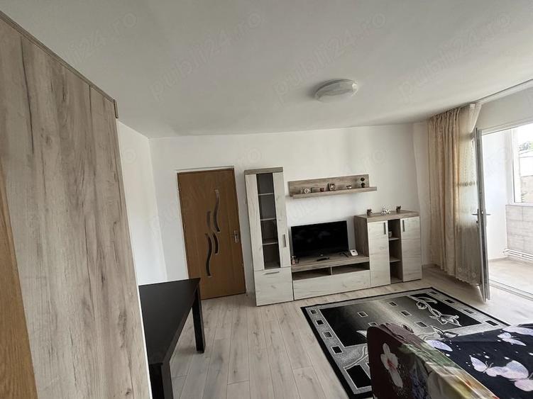 Apartament cu 2 camere semidecomandat în Vest
