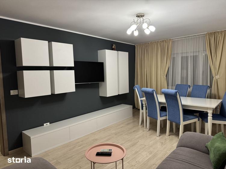 Apartament cu 3 camere decomandat în Central