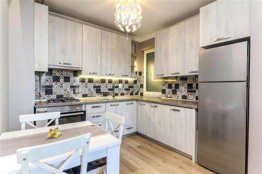 Apartament cu 2 camere semidecomandat în Bună Ziua
