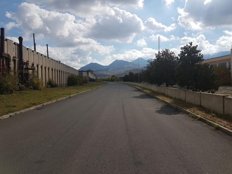 Spațiu industrial, de 24,000 mp, în Astra