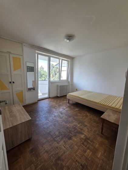 Apartament cu 2 camere decomandat în Decebal