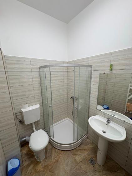 Garsonieră semidecomandată în Roșu