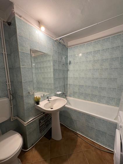 Apartament cu 2 camere semidecomandat în Decebal