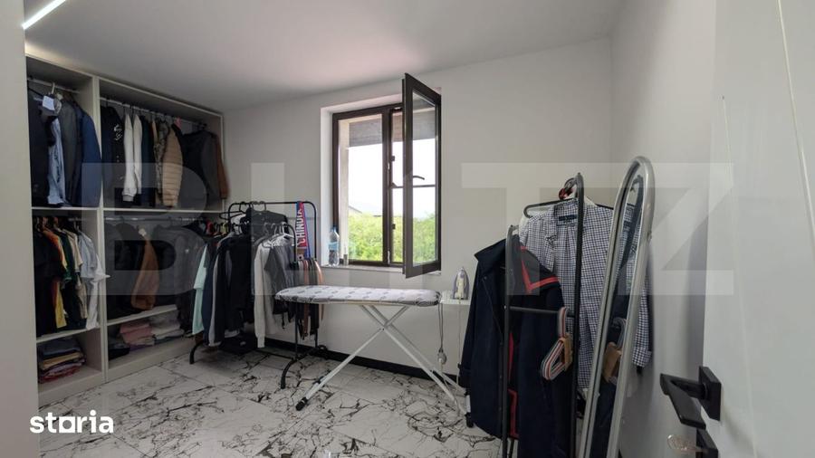 Casă cu 5 camere cu Teren 797 Mp în Ulmi