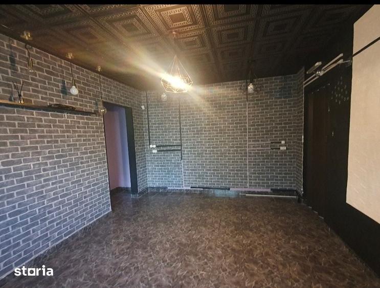 Spațiu comercial, de 35 mp, în Vlahuță