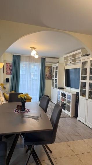 Apartament cu 5 camere decomandat, mobilat în Pantelimon