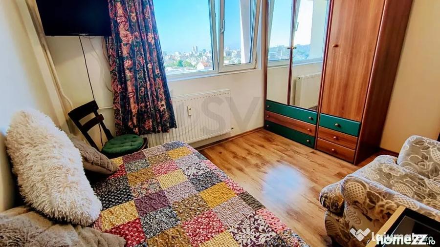 Apartament cu 4 camere decomandat în Ștefan cel Mare