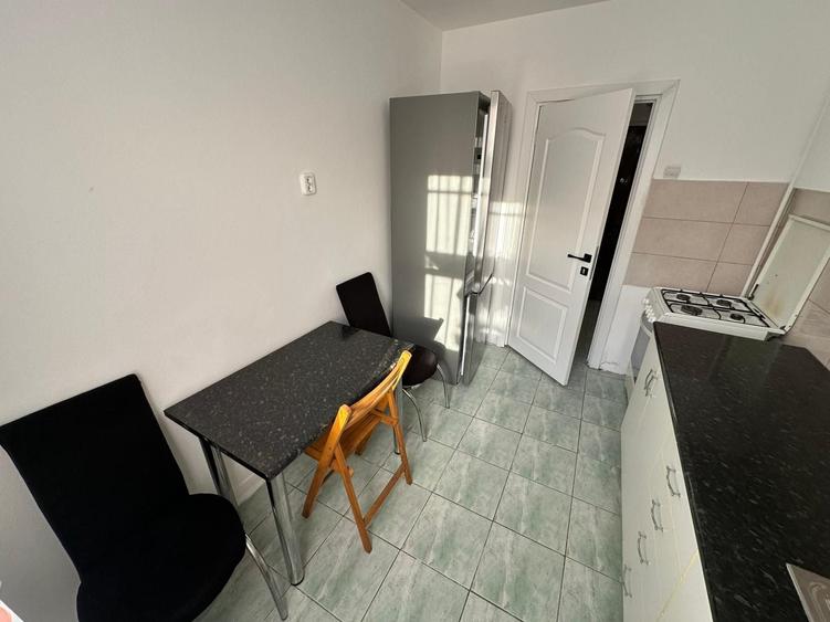 Apartament cu 2 camere semidecomandat în Popoveni