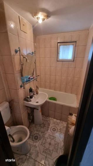 Apartament cu 2 camere în Tei
