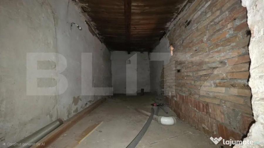 Casă cu 4 camere cu Teren 350 Mp în Central