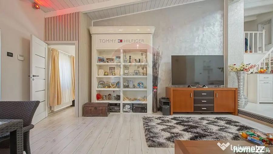 Casă cu 3 camere cu Teren 583 Mp în Colonia Bod